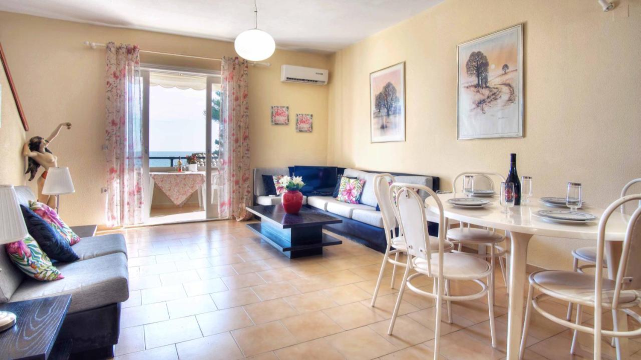 Sea View Maisonette Glyfada Beach ภายนอก รูปภาพ